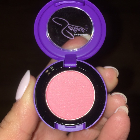 Selena by MAC eye shadow Fotos y Recuerdos - Picture 4 of 5